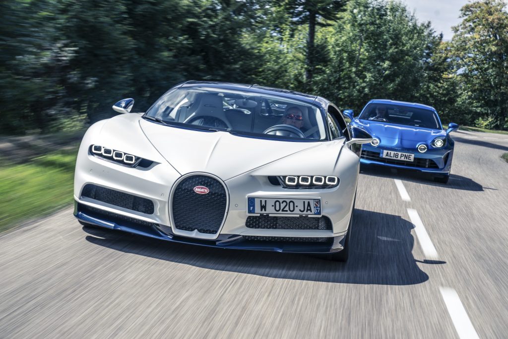 Bugatti Chiron vs Alpine A110