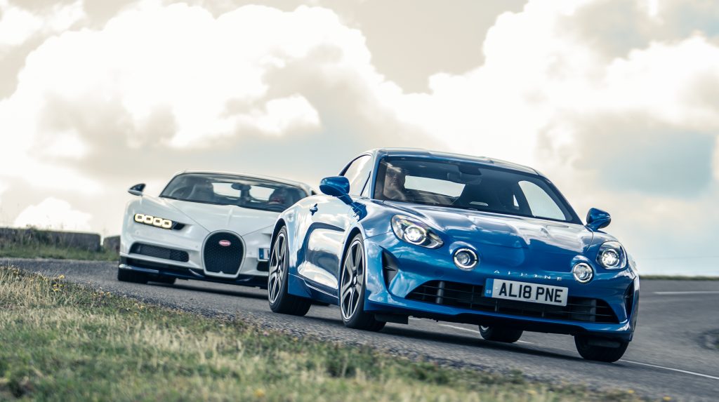 Bugatti Chiron vs Alpine A110
