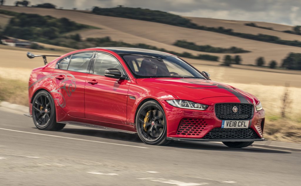 Jaguar XE SV P8
