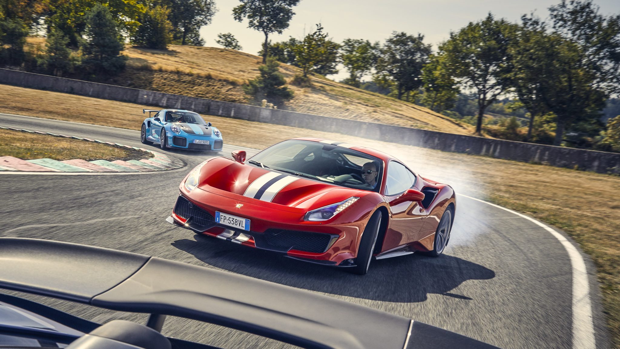 Porsche 911 GT2 RS vs Ferrari 488 Pista vs McLaren 600LT