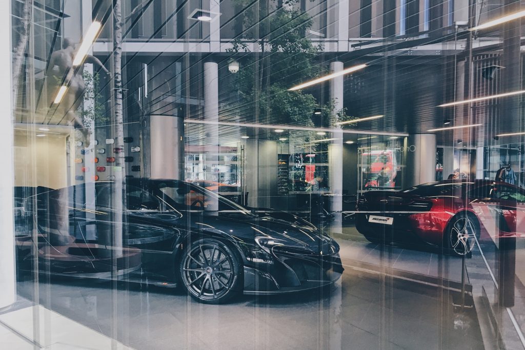 Mclaren 675 en 650 in Showroom Dealer