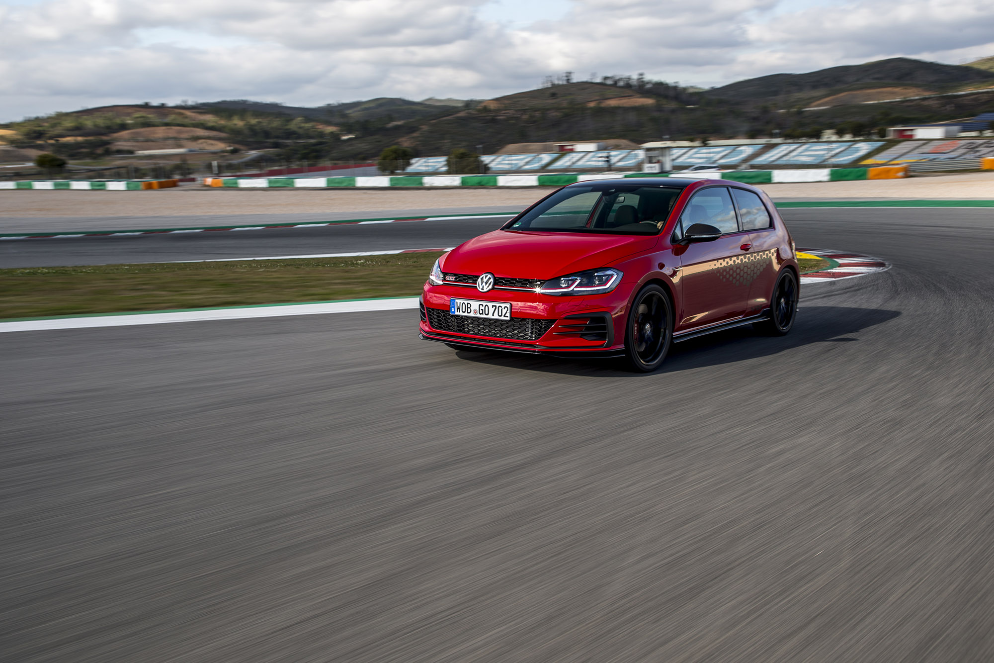 TopGear Magazine 165 inhoud: Volkswagen Golf GTI TCR