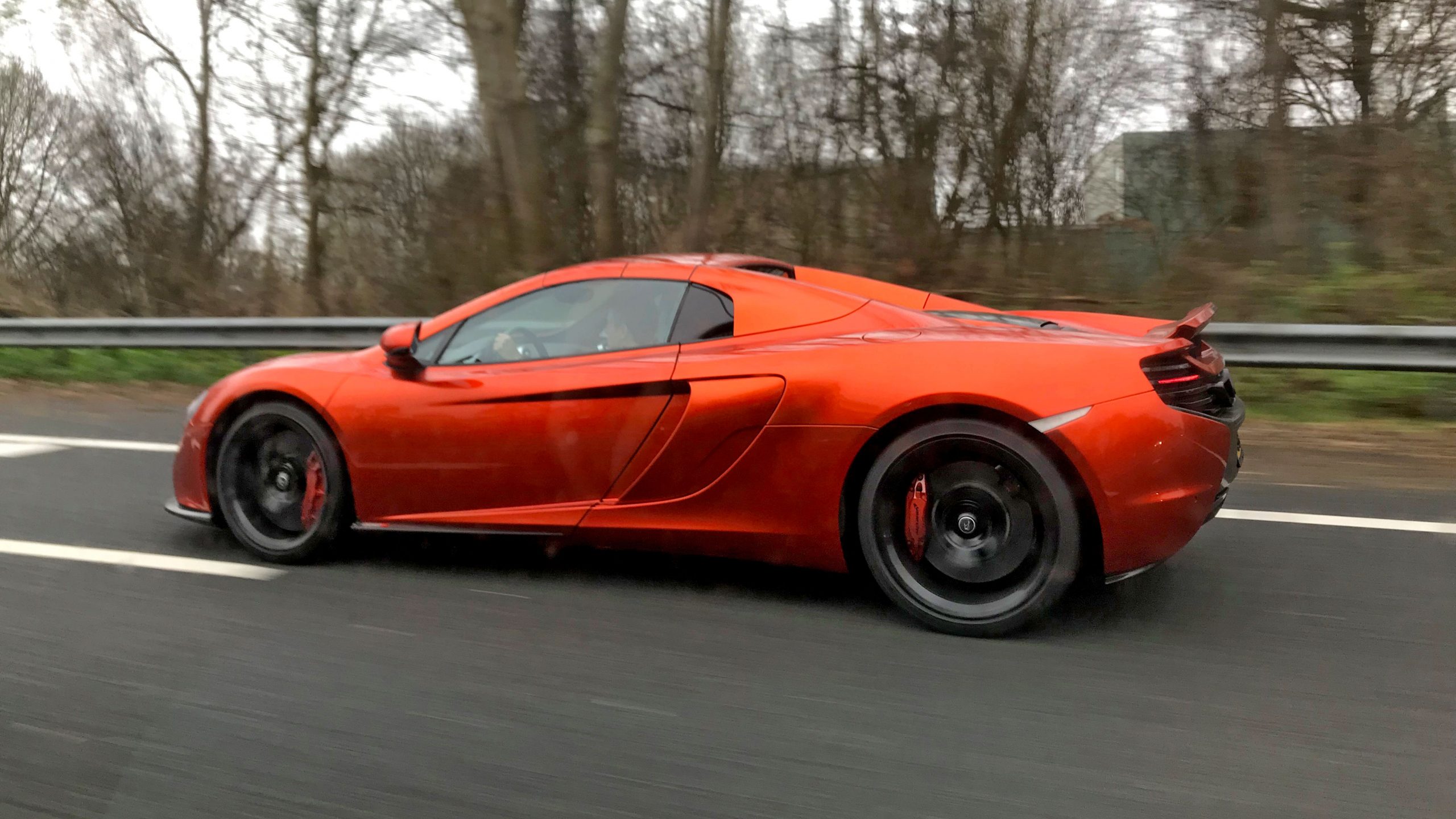 Mclaren 650S op de snelweg A9