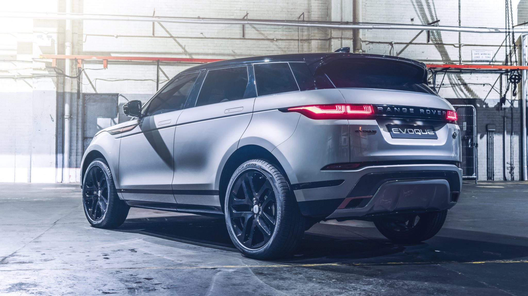 Range Rover Evoque of een Range Rover Vogue? - TopGear