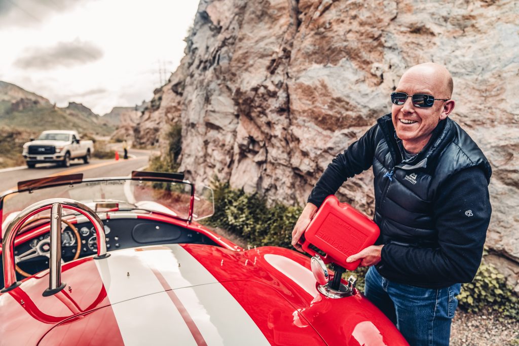 McLaren 720s Spider vs Superformance Cobra 427
