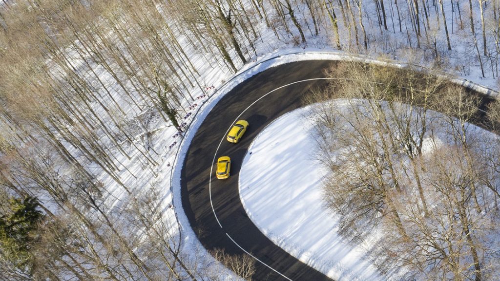 Audi SQ2 vs Mercedes-AMG A 35