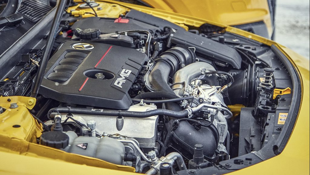 Audi SQ2 vs Mercedes-AMG A 35