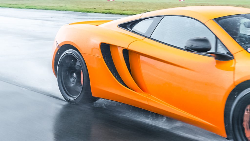 McLaren MP4 12C wiel Top 9: Britse Autoblunders