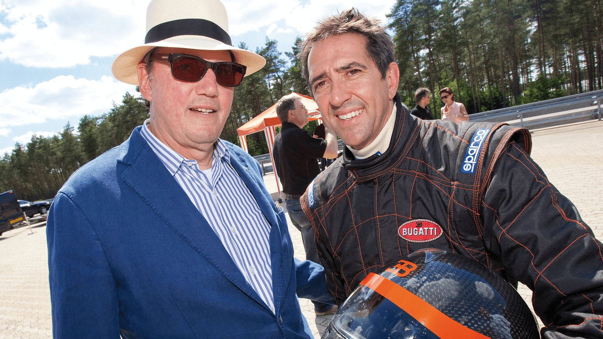 Pierre-Henri RaphanelPierre-Henri Raphanel Bugatti Veyron Super Sport recordaPierre-Henri Raphanel Bugatti Veyron Super Sport record