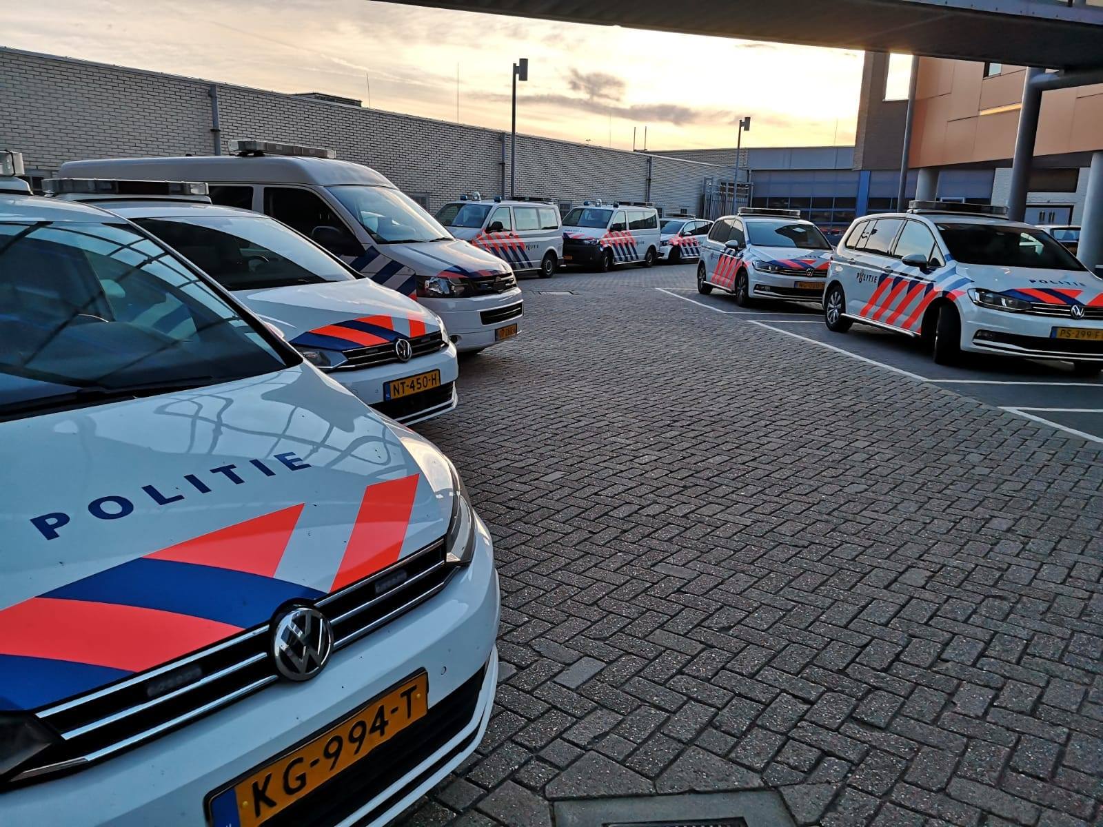 Politie Transporter en Touran