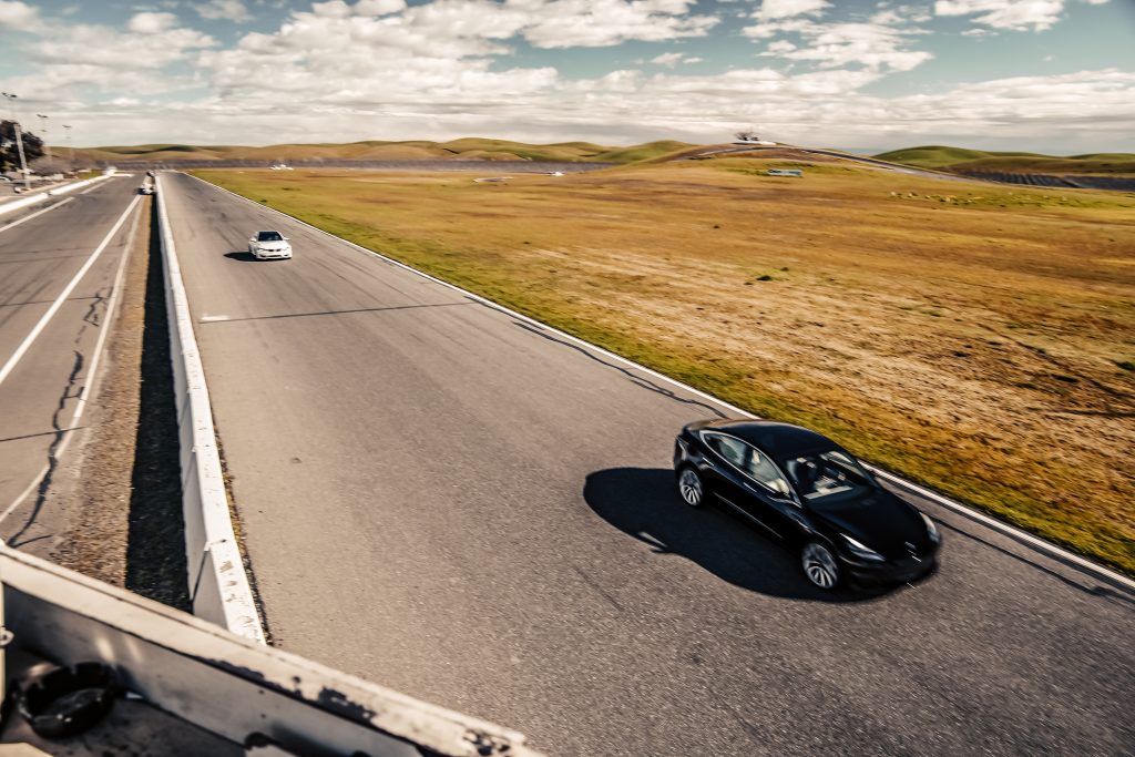 Tesla Model 3 vs BMW M3