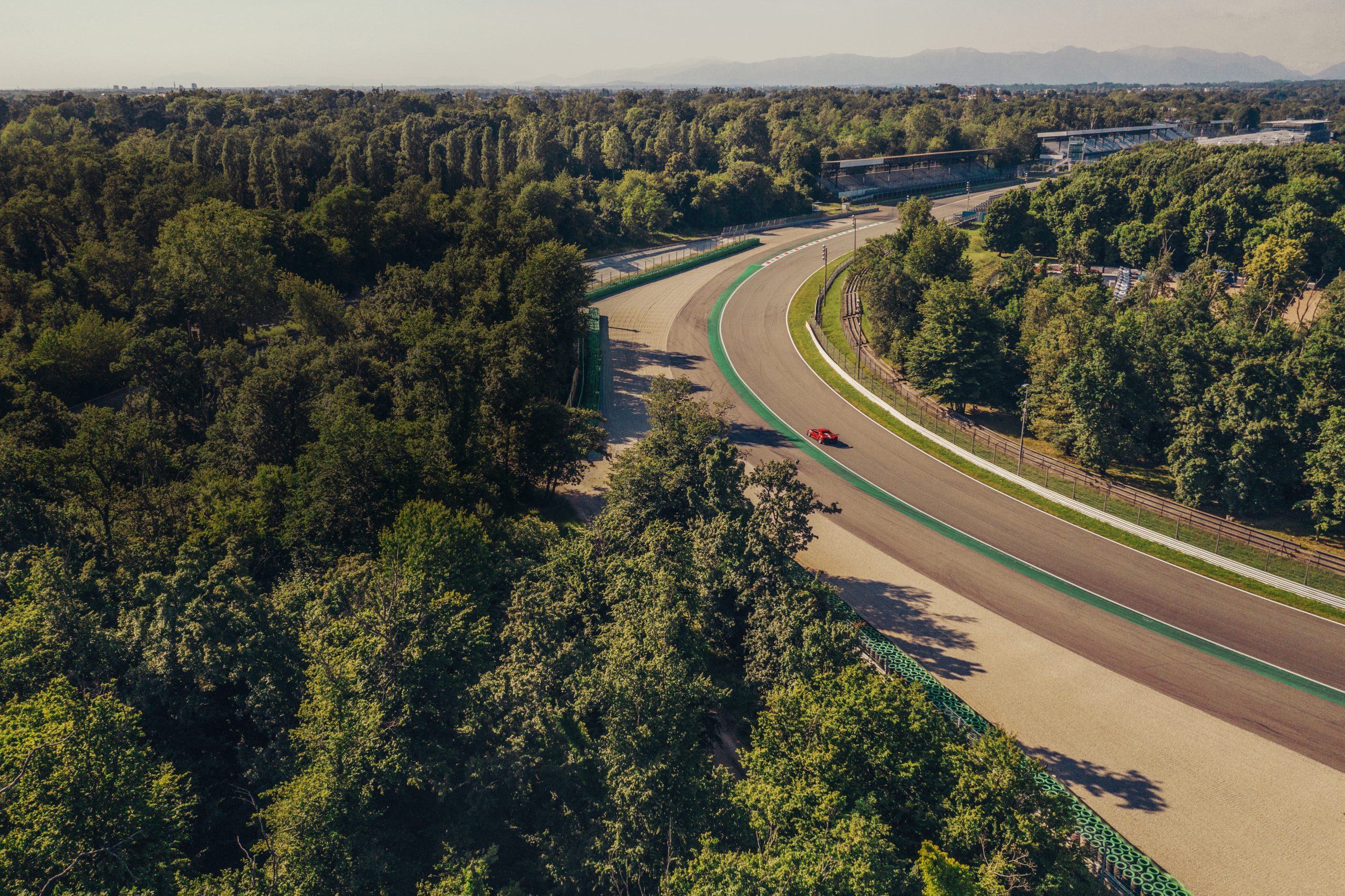 Ferrari P80/C op monza
