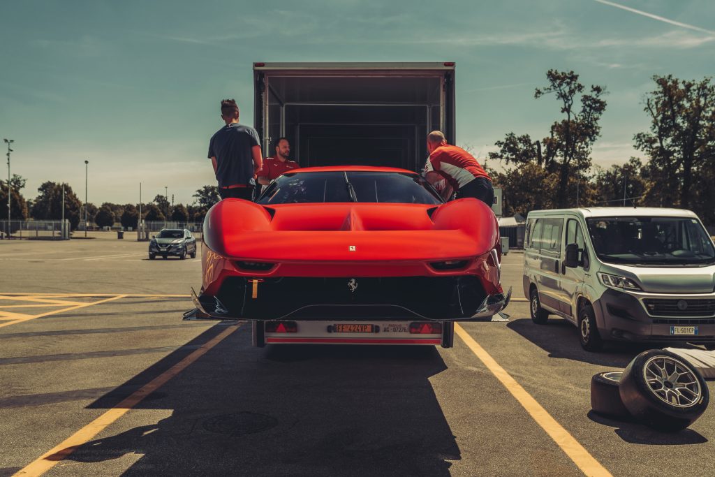 Ferrari P80/C trailer