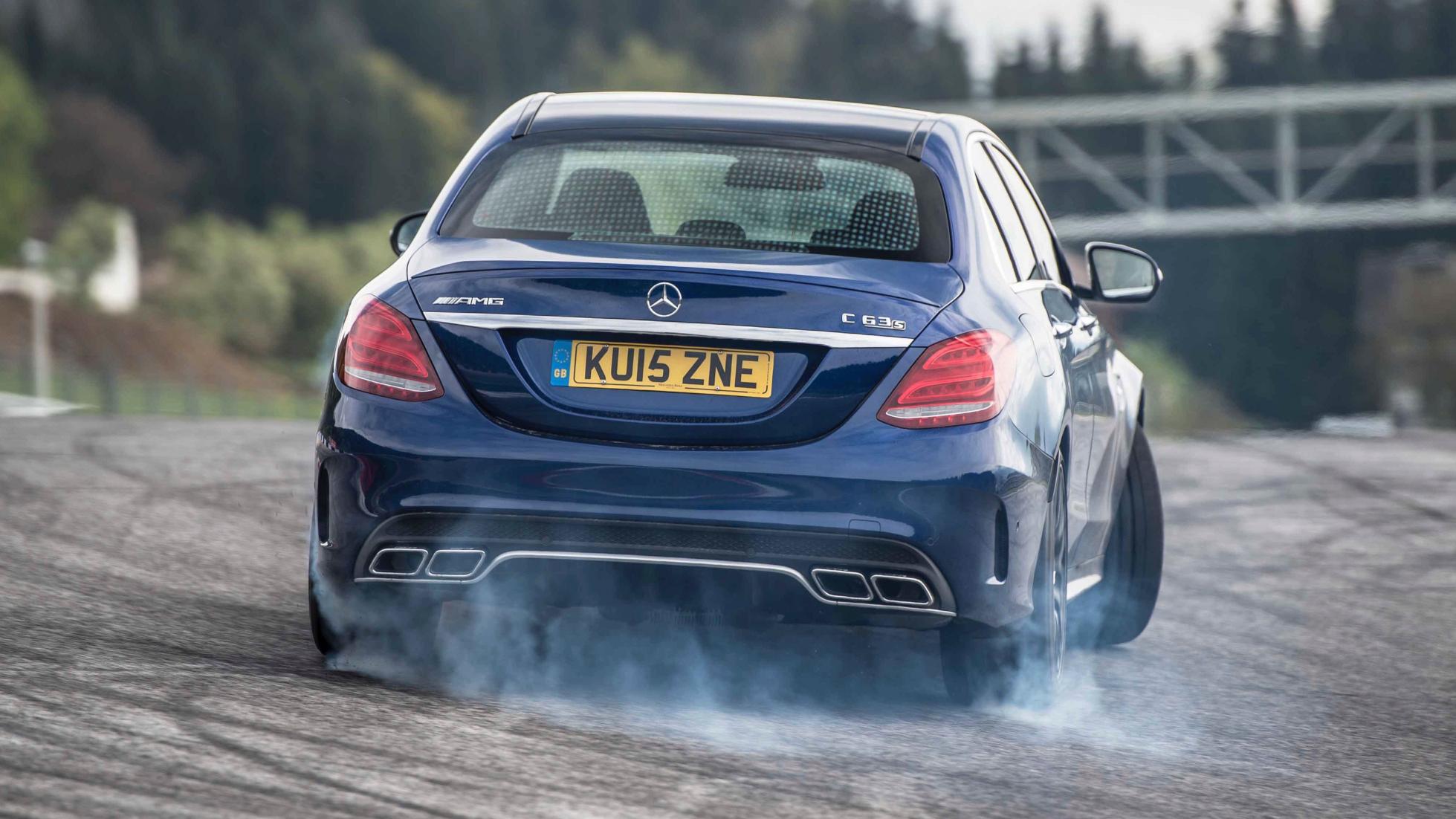 VolgendeVolgende Mercedes-AMG C 63 Mercedes-AMG C 63