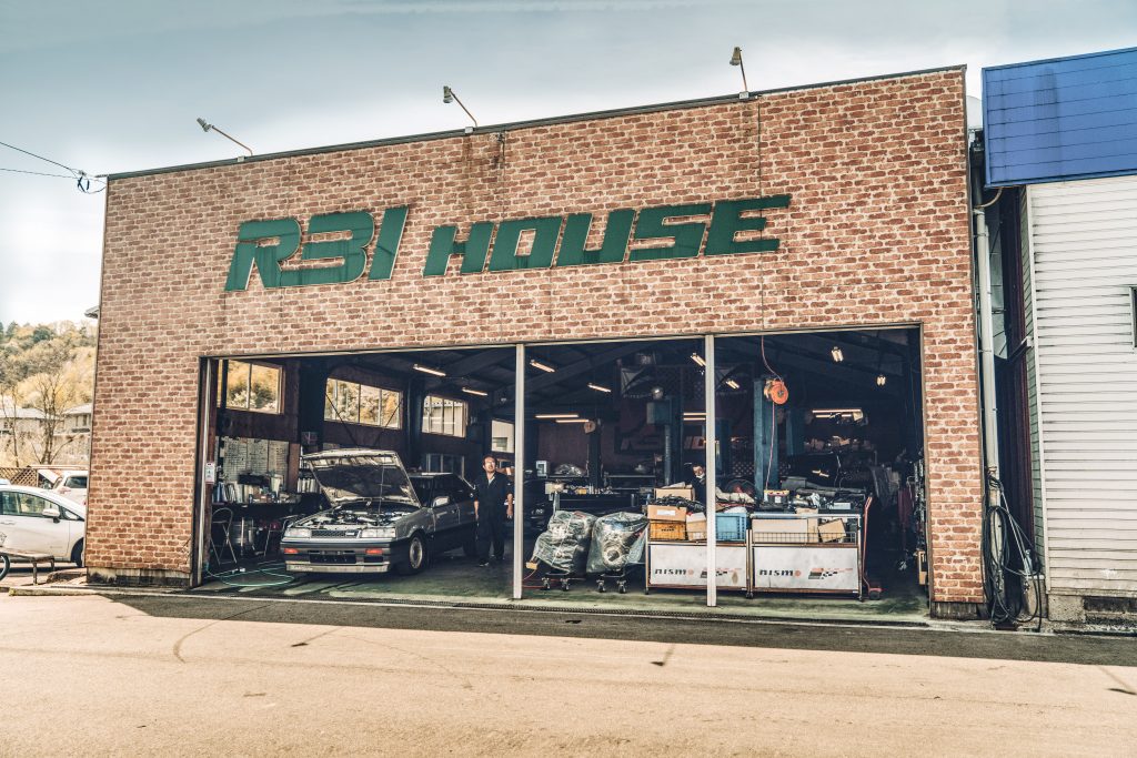Nissan Skyline kerkhof R91 house