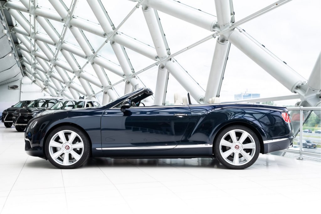 Bentley Continental GTC @ Louwman Exclusive