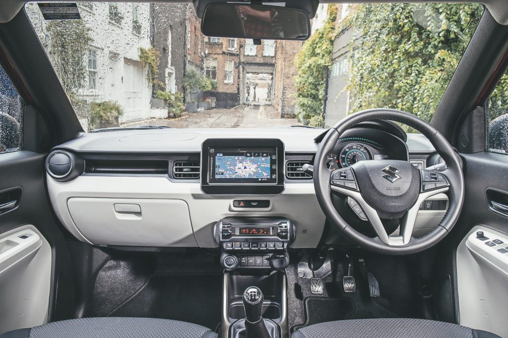 Suzuki Ignis interieur dashboard