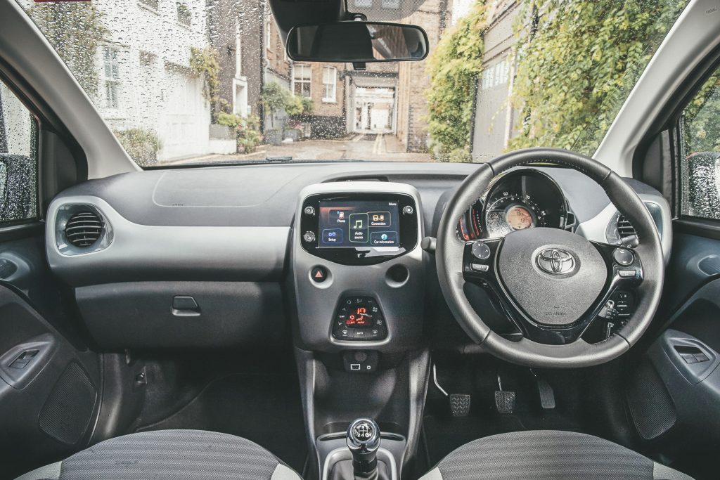 Toyota Aygo interieur dashboard