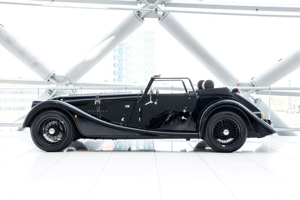 Morgan Plus 4 Louwman Exclusive recht zij