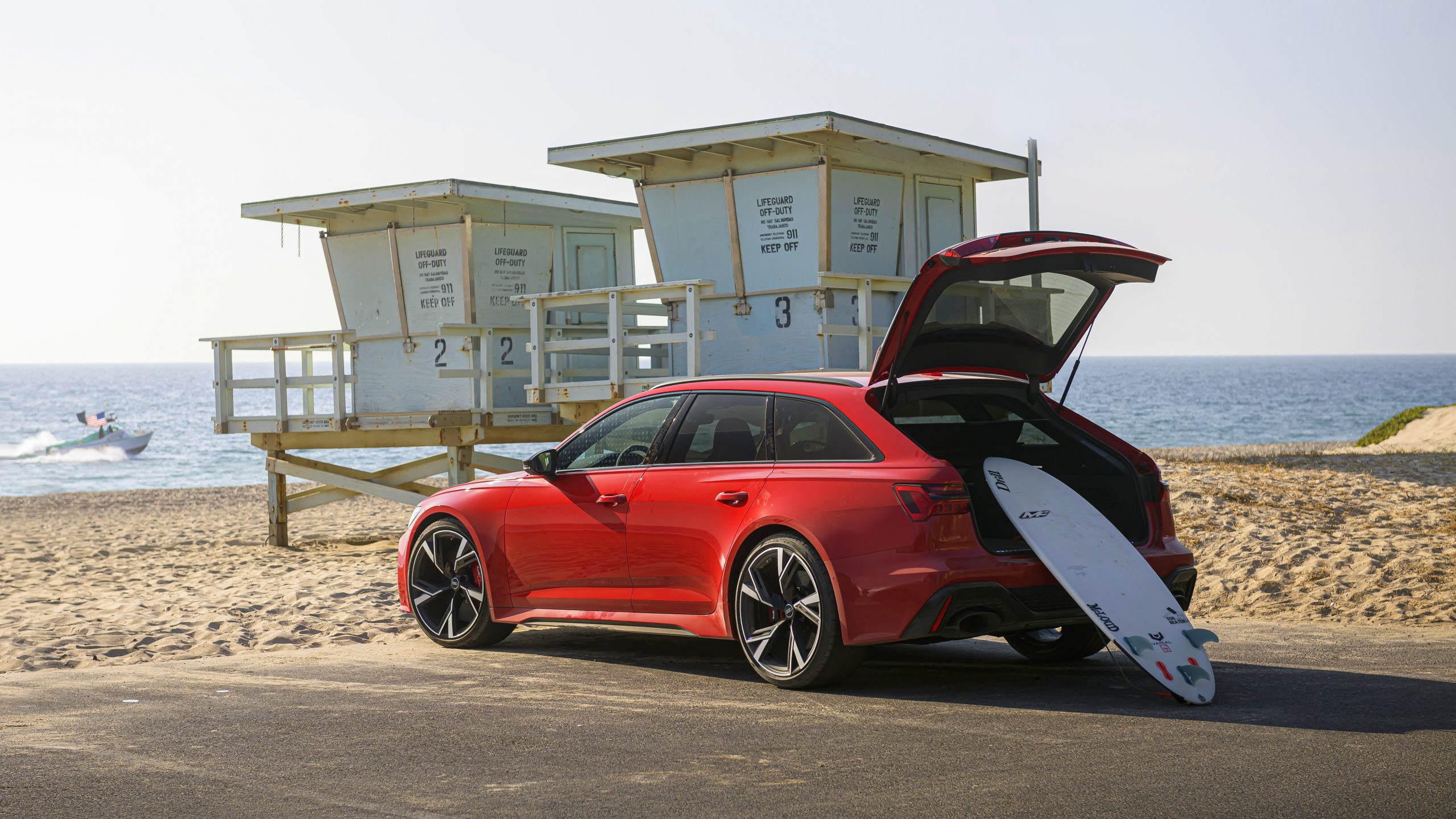 Audi RS 6 C8 Surfplank Strand