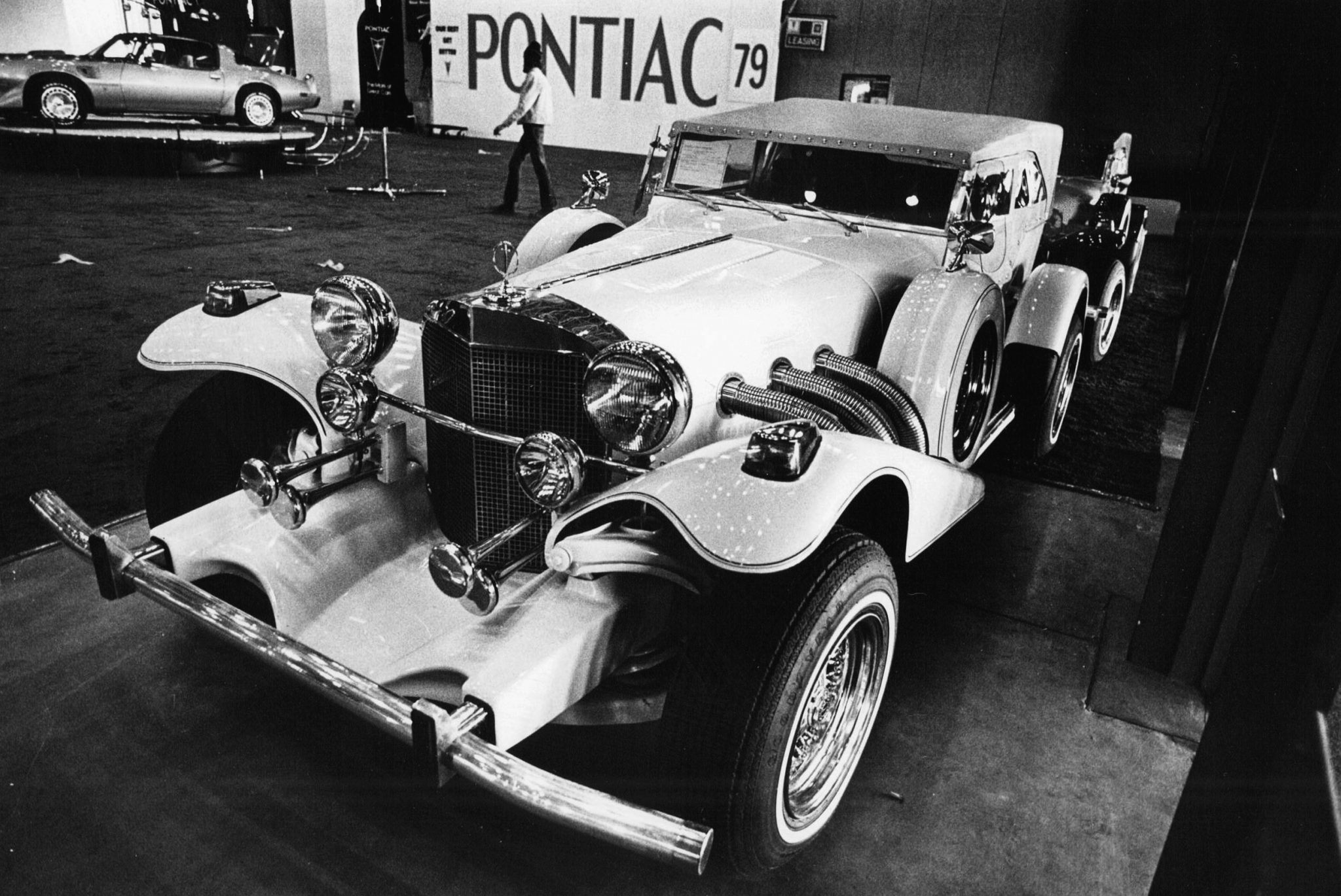 Excalibur V8