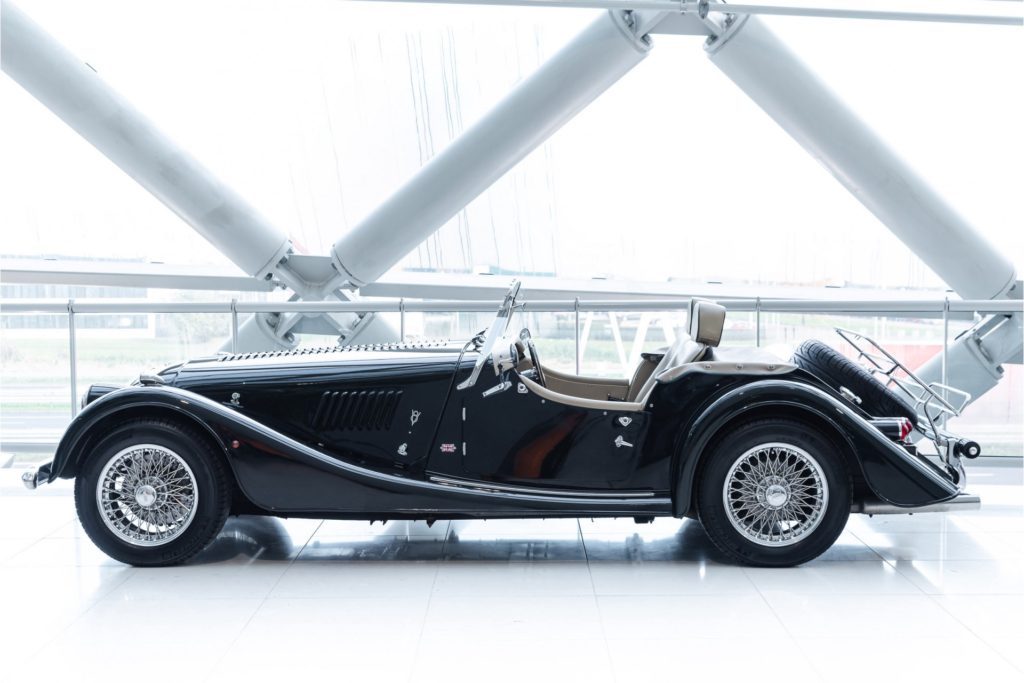 Morgan Plus 8 Louwman Exclusive zij