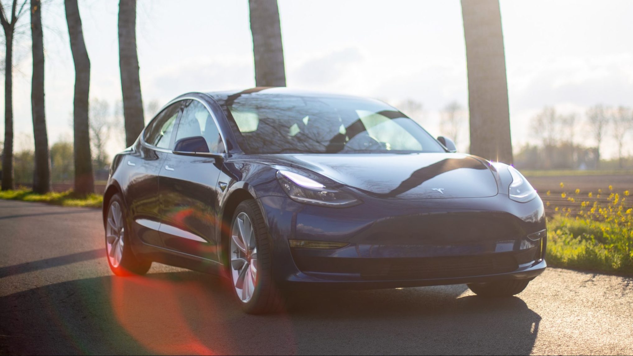 Man bestelt per ongeluk 28 Tesla's online