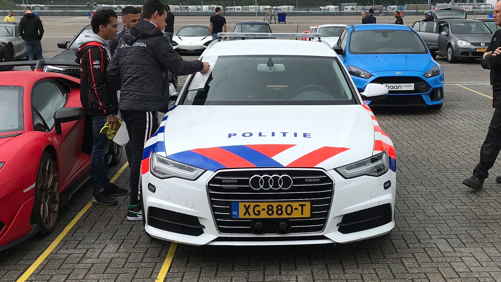 Audi A6 van de politie SIV