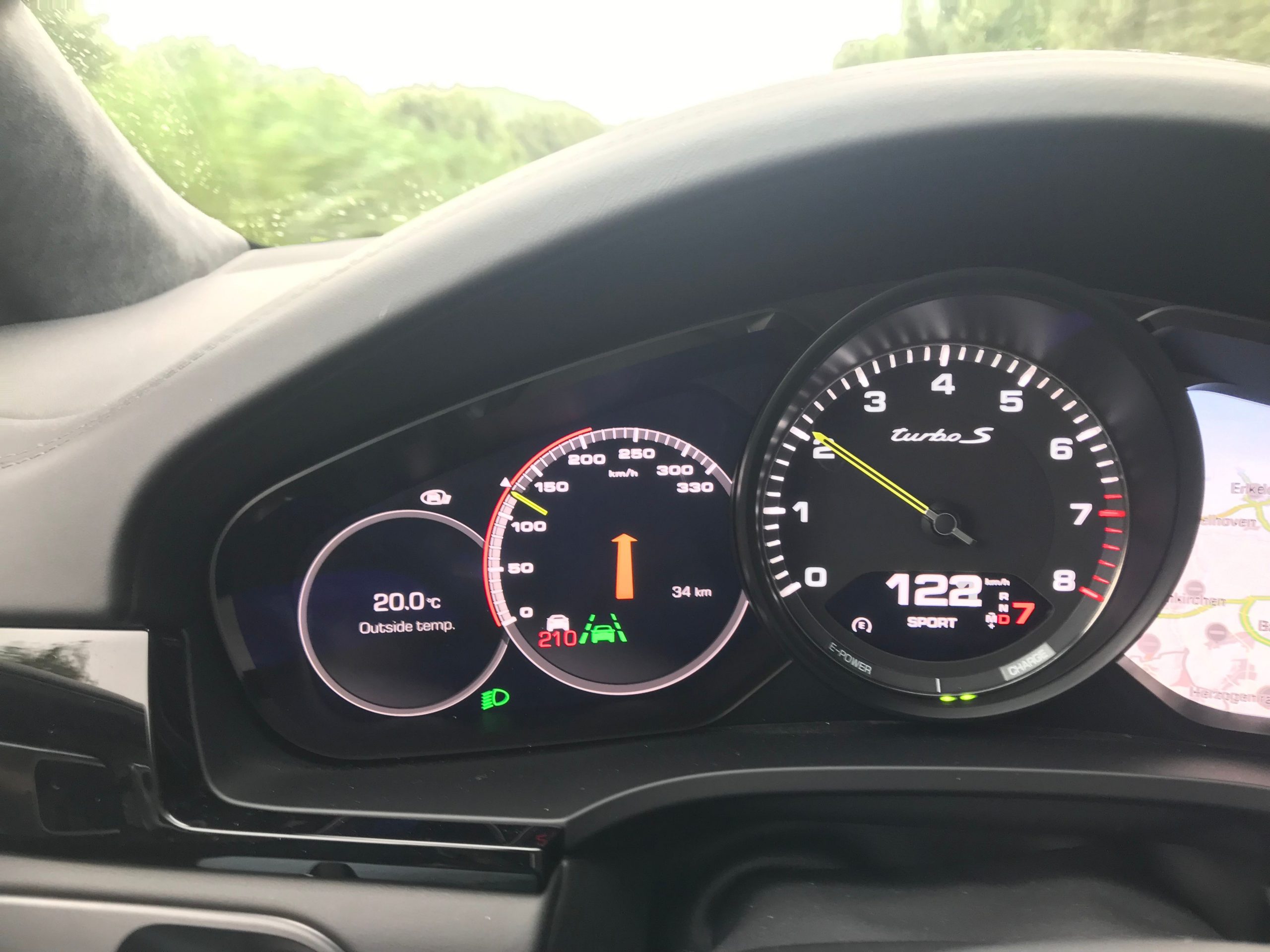 Tellers en cruisecontrol Porsche Cayenne Turbo S E-Hybrid Coupe