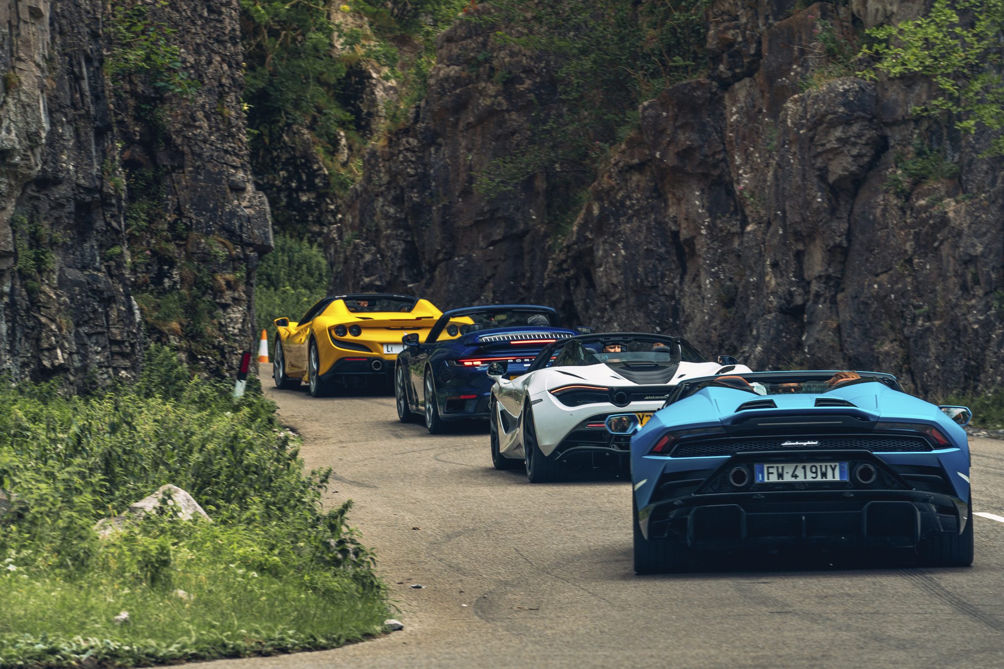 Ferrari F8 Spider vs Lamborghini Huracán Evo RWD Spyder vs McLaren 720S Spyder vs Porsche 911 Turbo S Cabrio