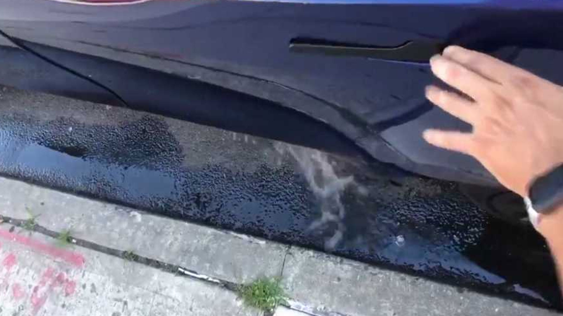 Tesla Model Y houdt water vast