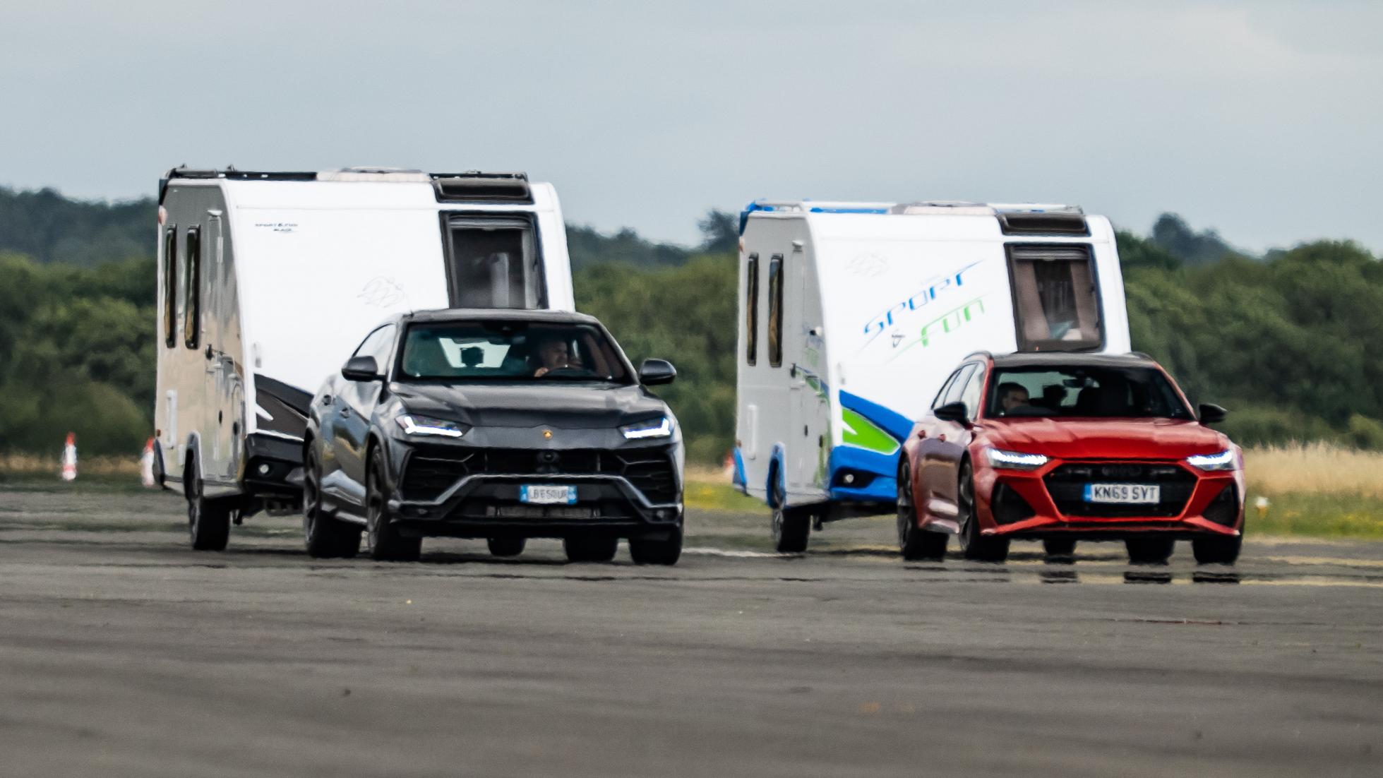 Audi RS 6 vs Lamborghini Urus met caravan