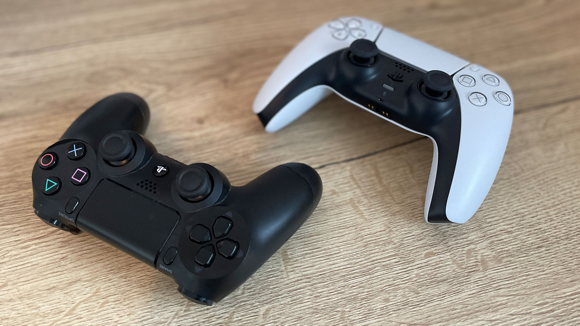 Dualsense vs Dualshock Playstation