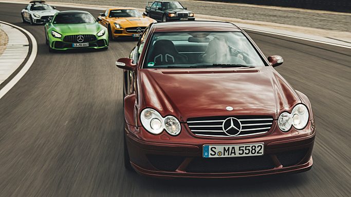 Rijden in museumstukken van Mercedes