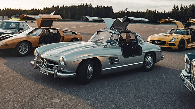 Rijden in museumstukken van Mercedes