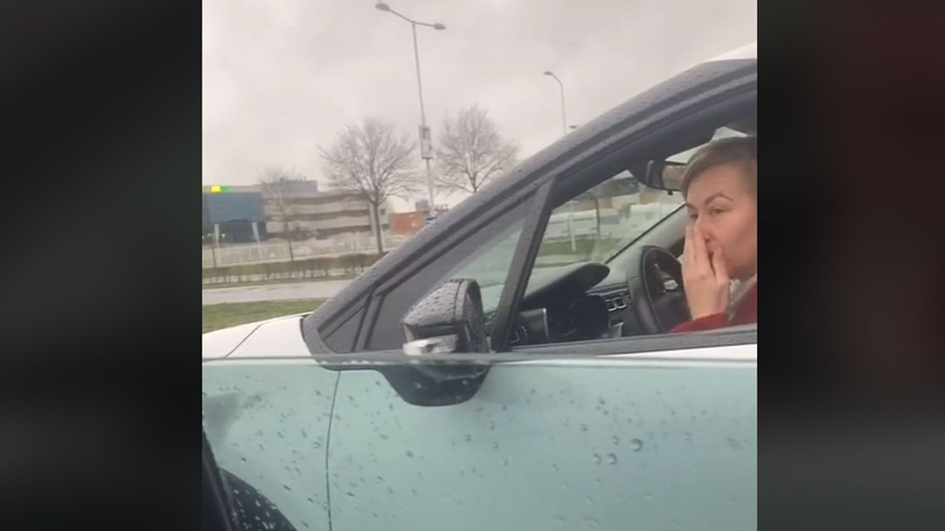 U heeft iets op uw neus