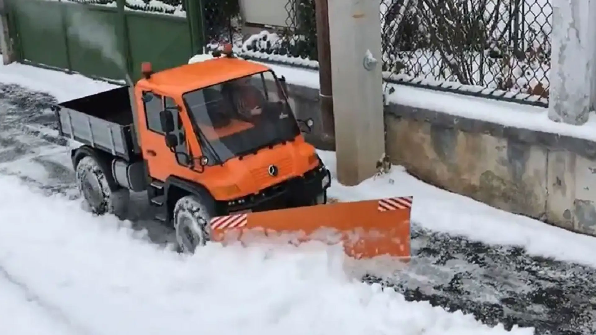 RC-sneeuwploeg