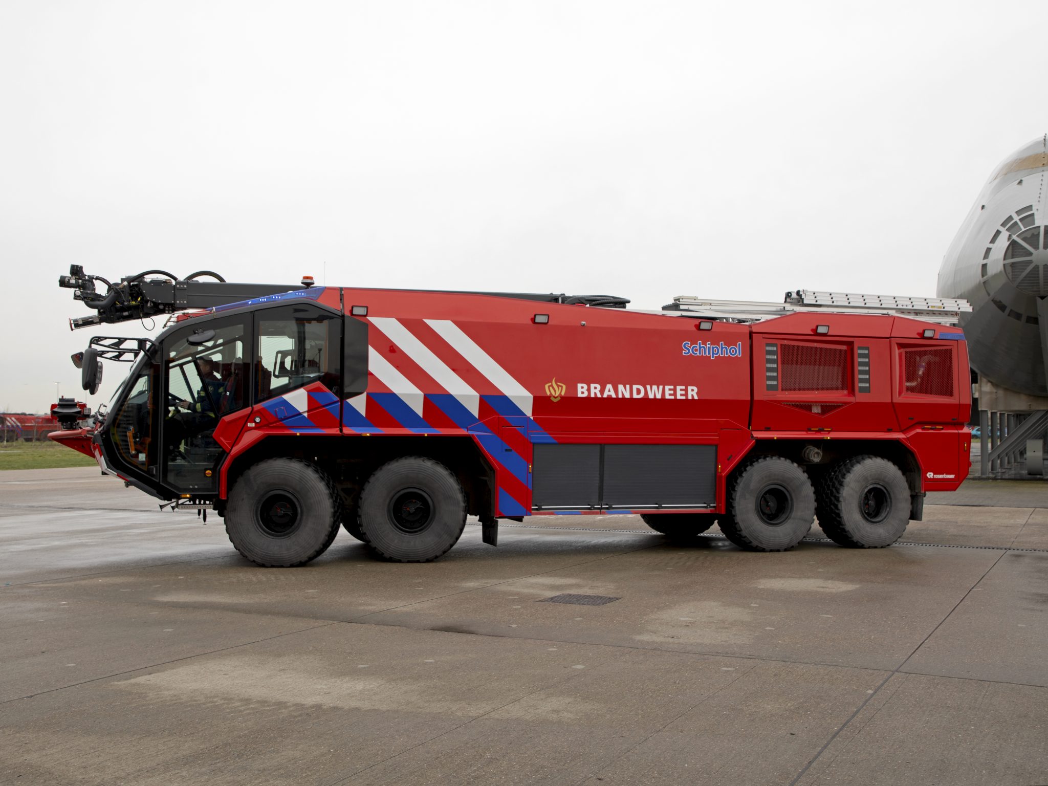 Rosenbauer Panther crashtender schiphol