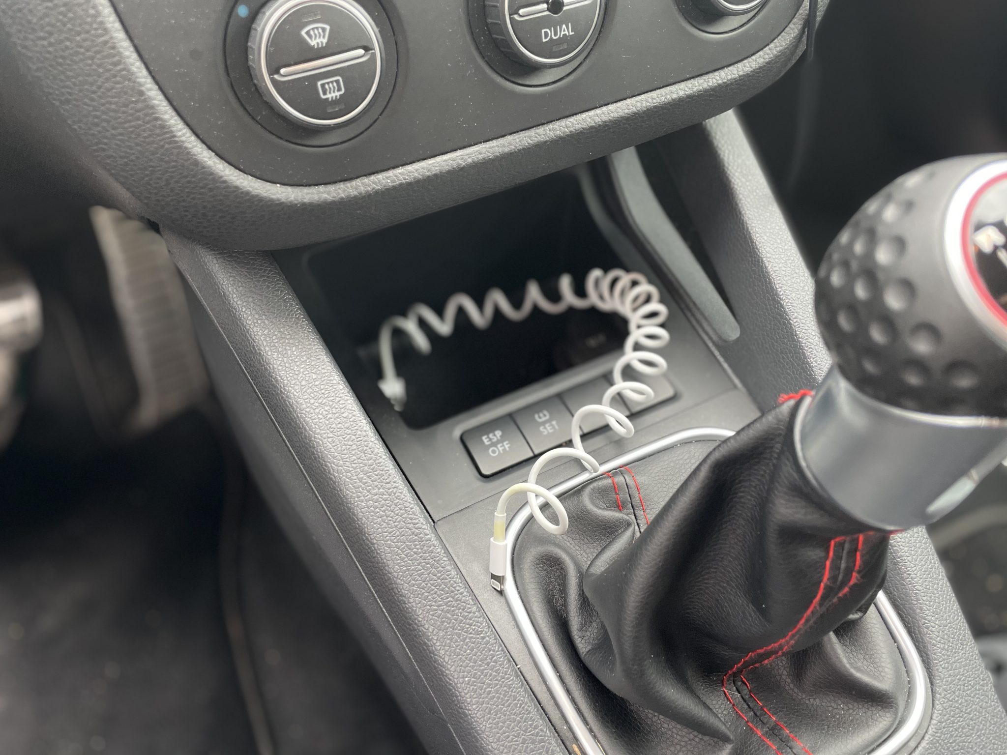 Volkswagen Golf GTI handbak pook golfballetje V