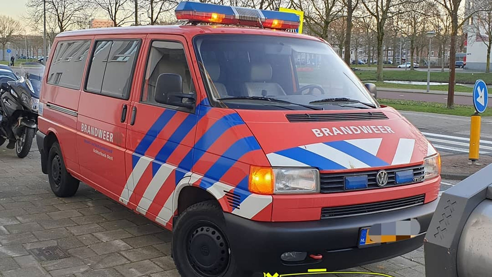 Oude brandweer-transporter Volkswagen