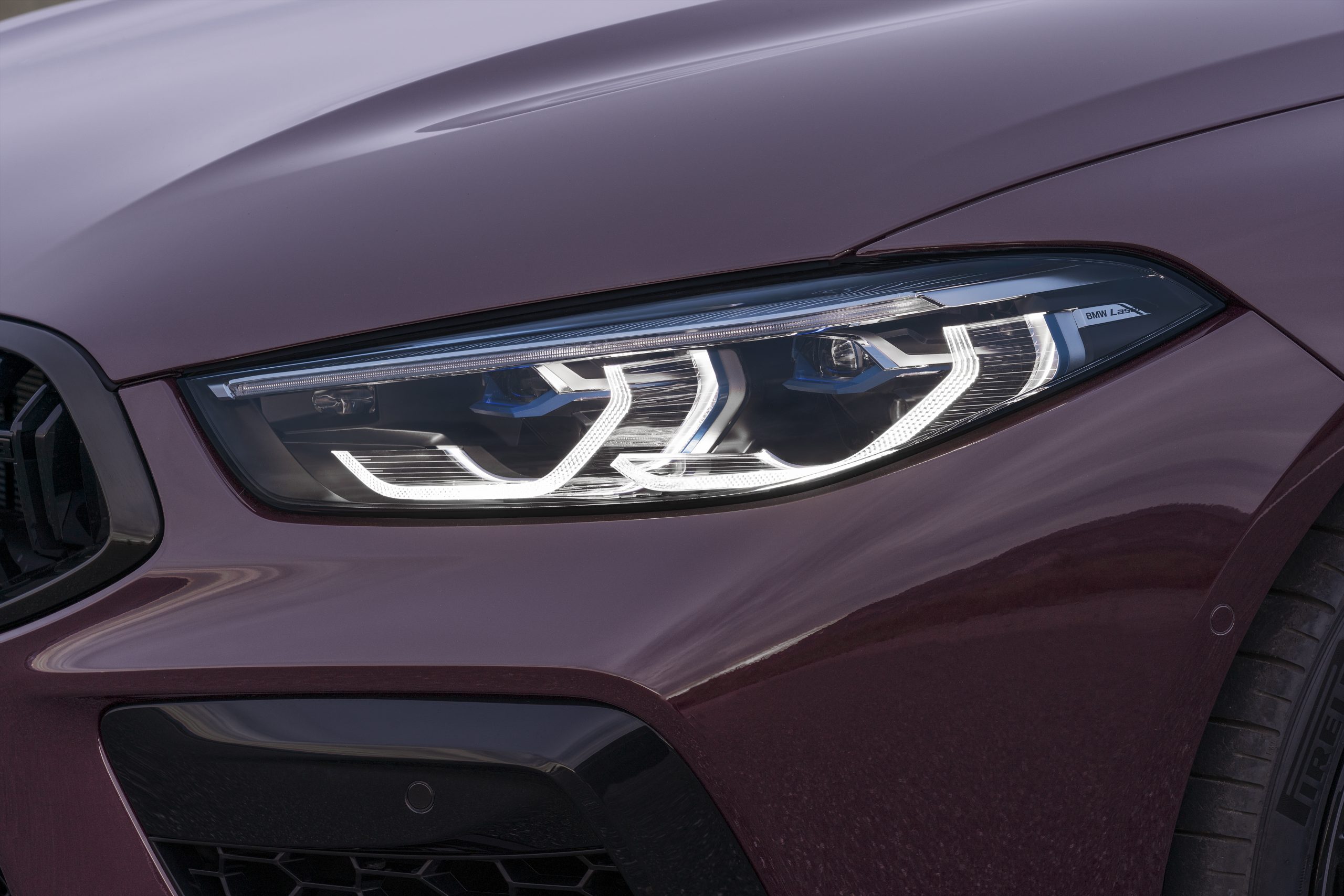 BMW schaft richtingaanwijzers af