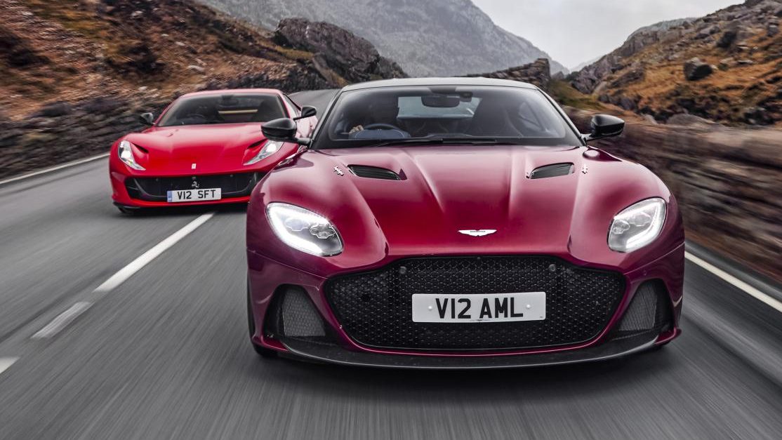 Ferrari 812 Superfast vs Aston Martin DBS Superleggera