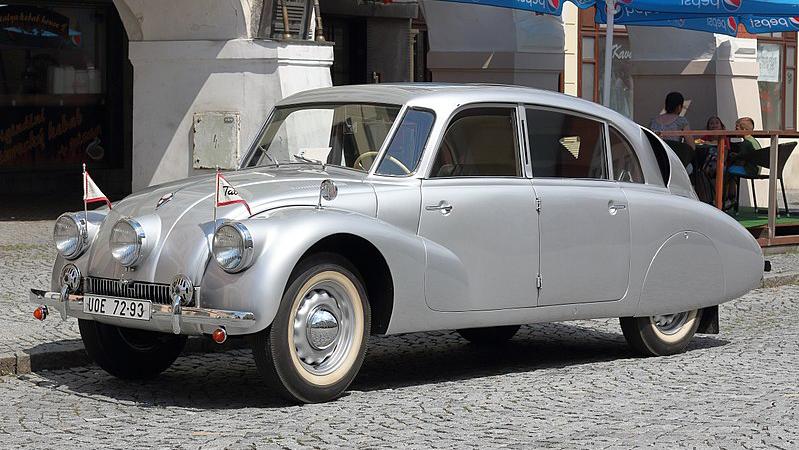 Tatra 87