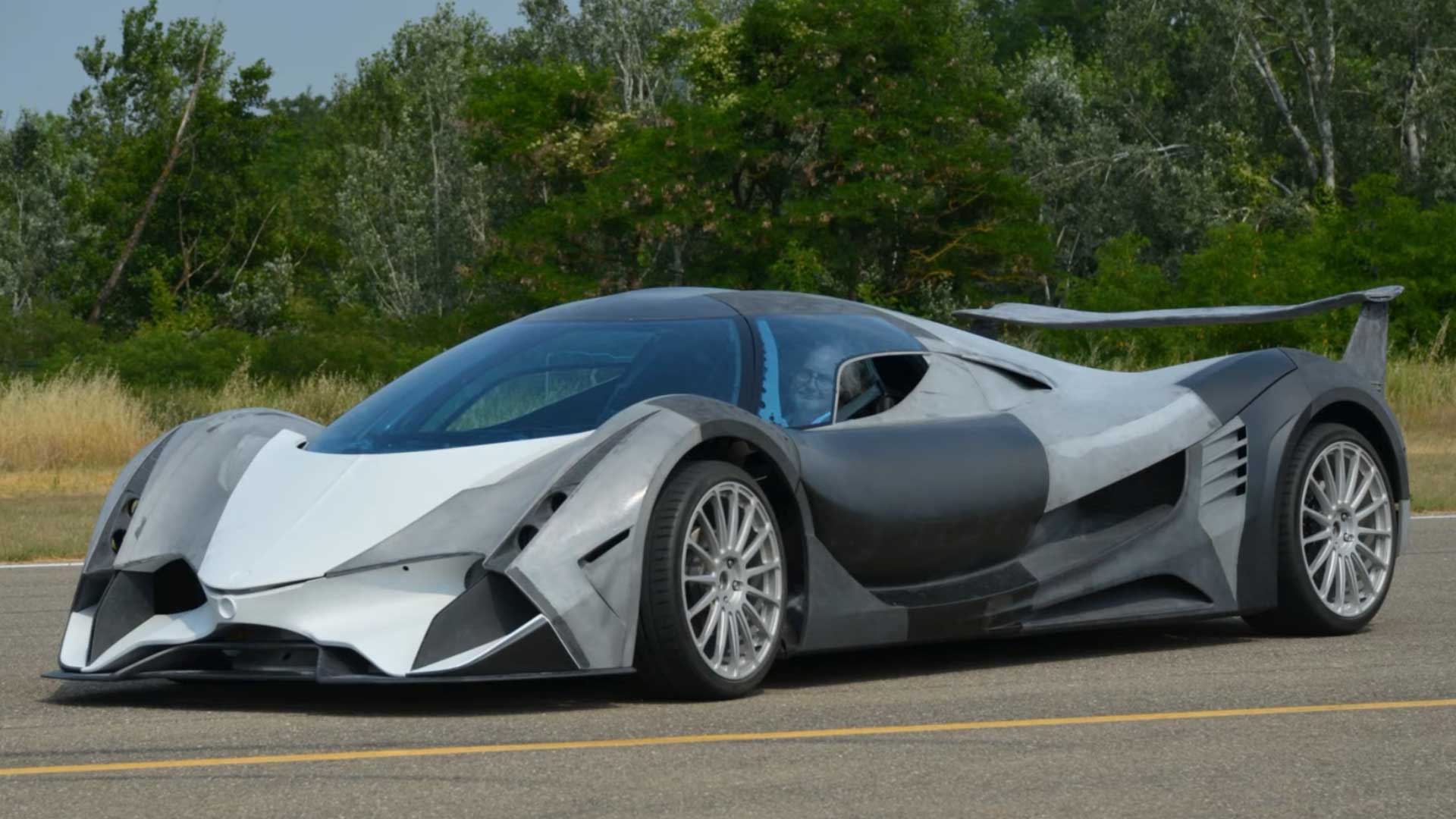 De Devel Sixteen laat tekenen van leven zien