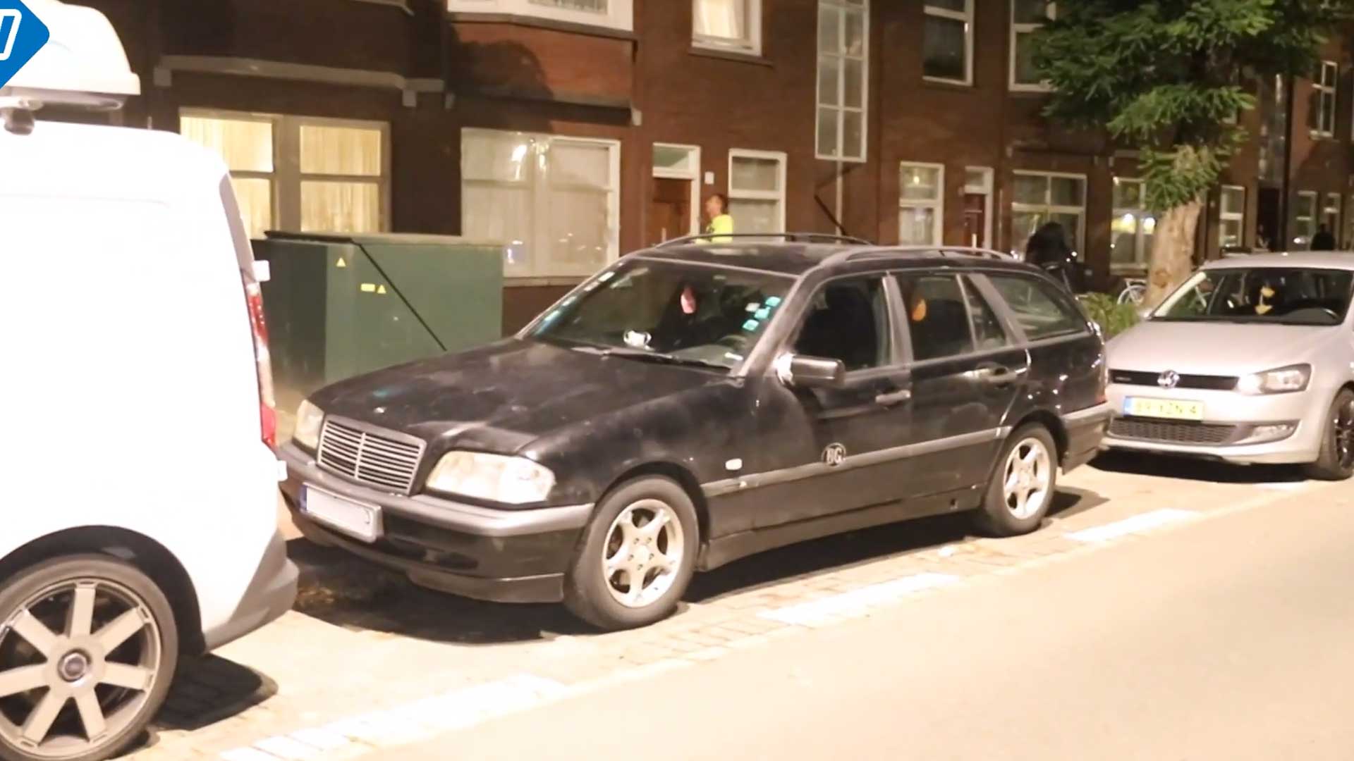 Mercedes met spooktoeter