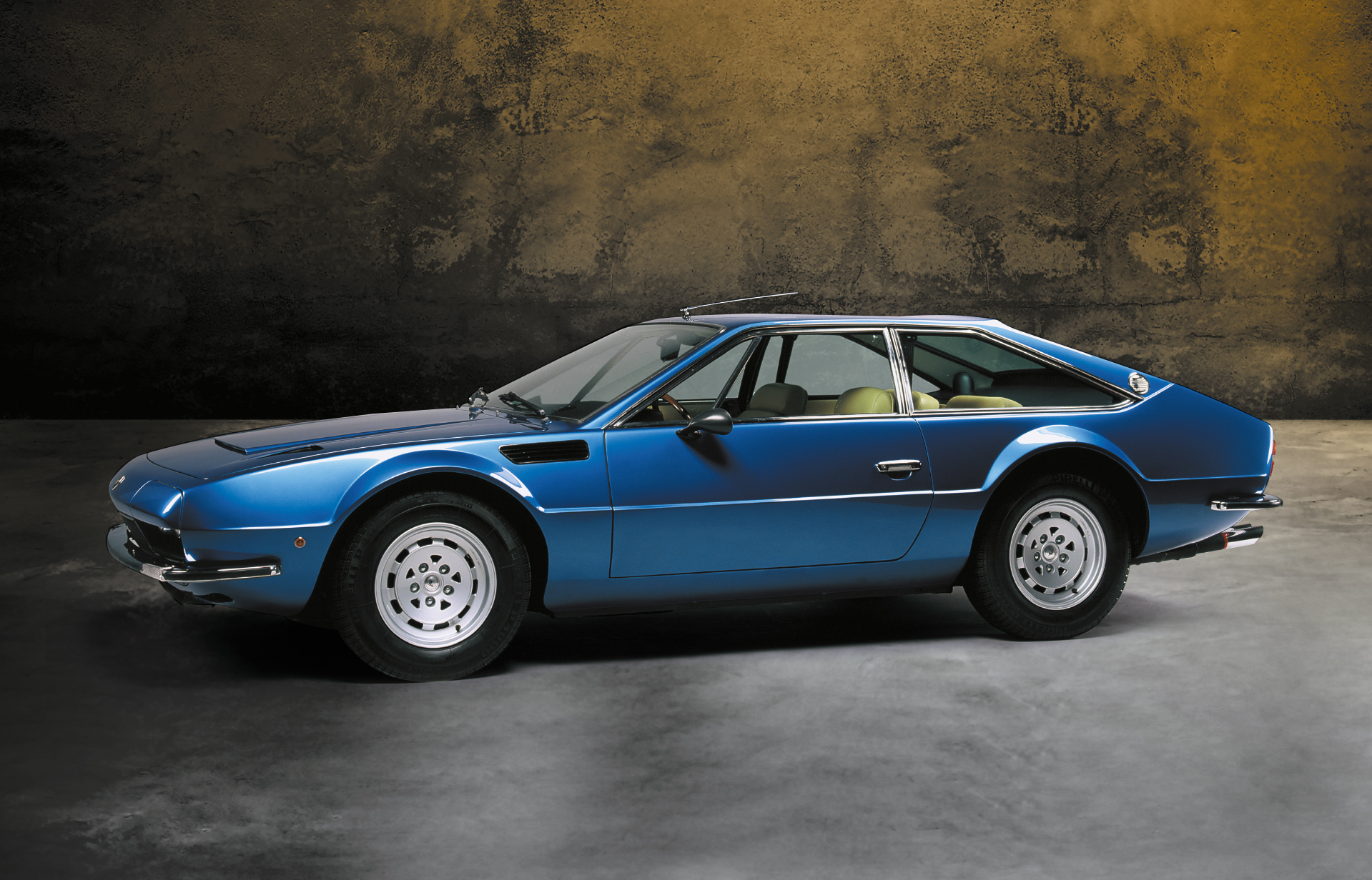 Lamborghini Jarama