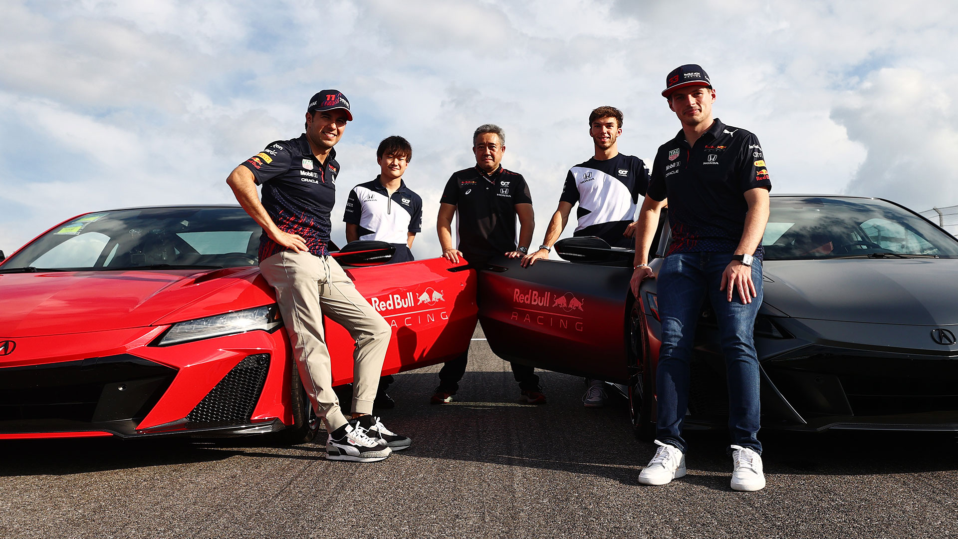 Max Verstappen kan altijd nog autoverkoper worden