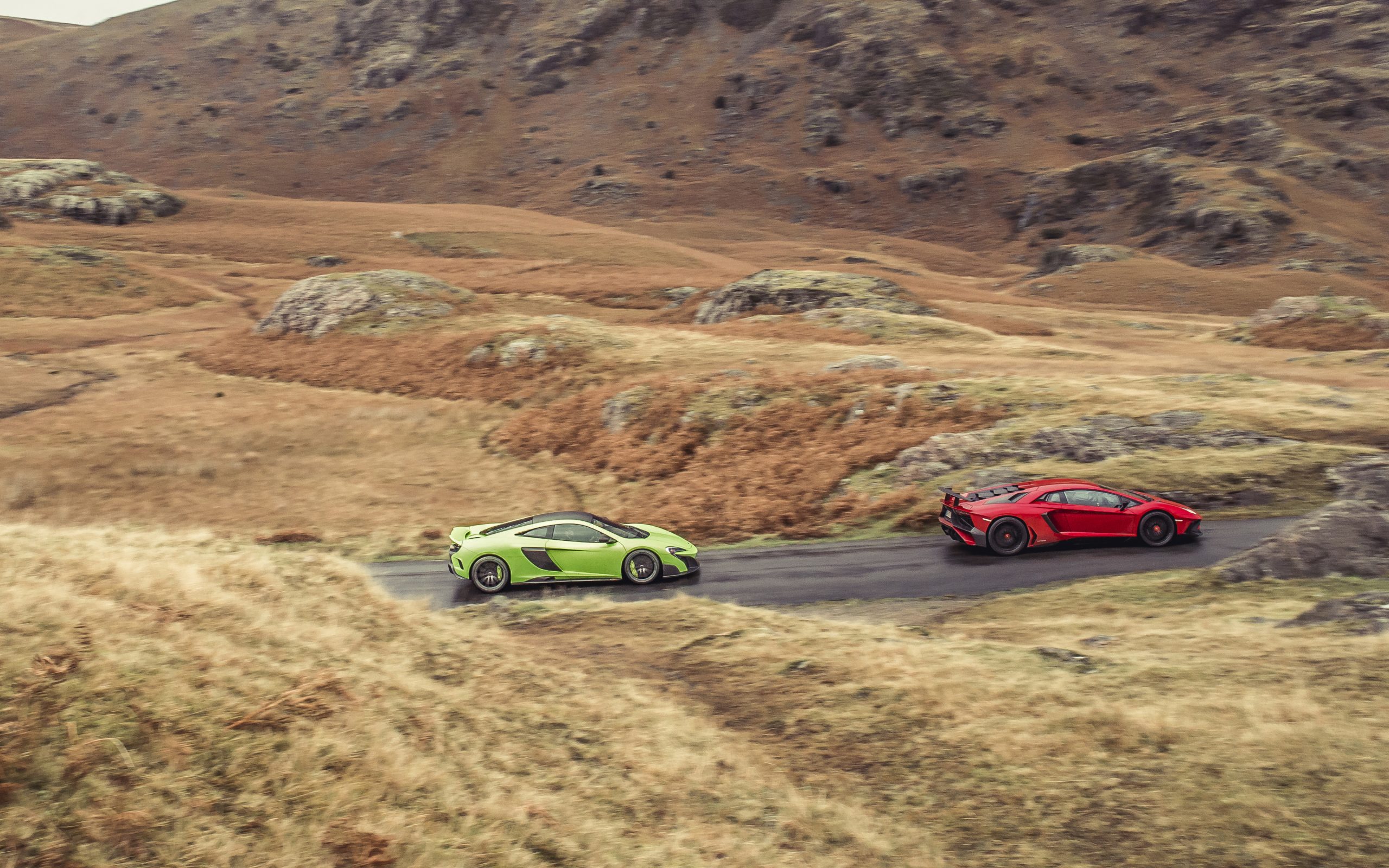 Lamborghini Aventador SV vs McLaren 675LT vs Porsche GT3 RS
