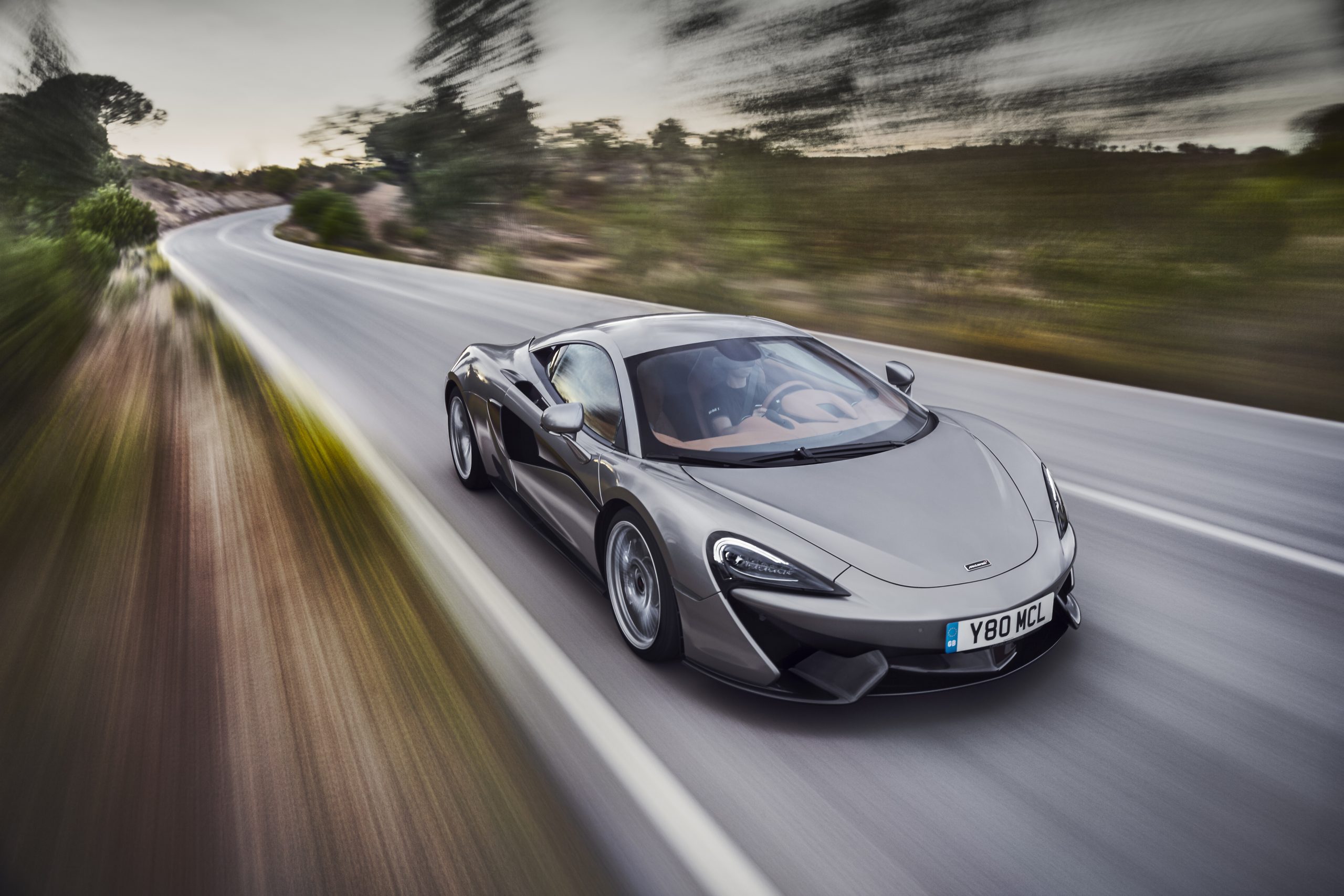 McLaren 570S (2016)