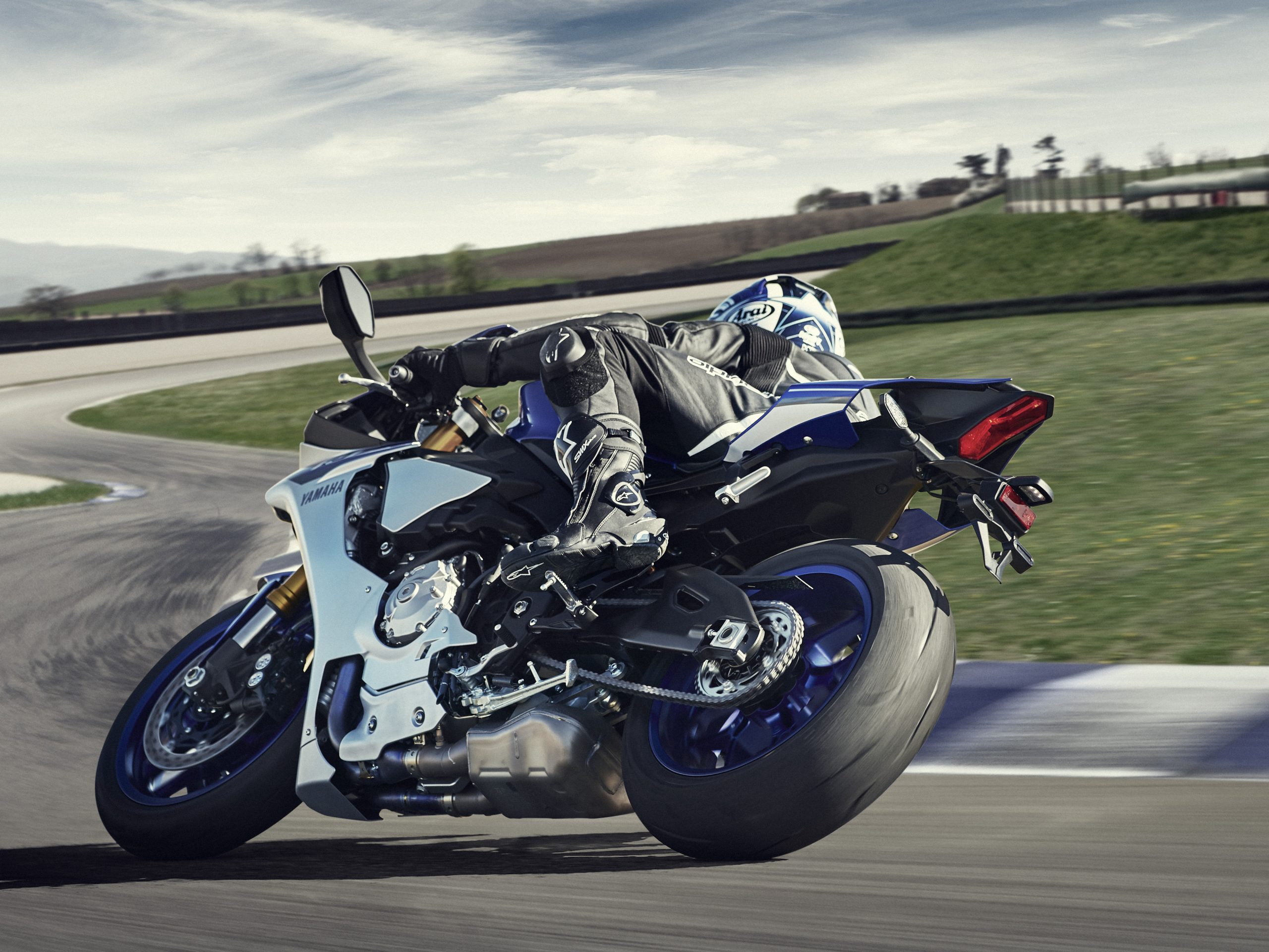 Yamaha YZF-R1 (2016)